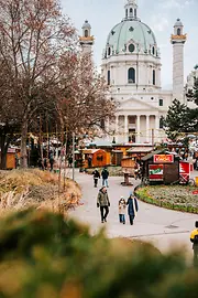 Marché de Noël Art Advent, Karlsplatz