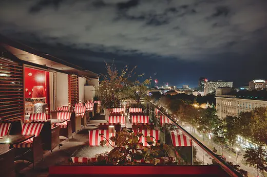 Limon Terrasse Rooftop Bar Grand Ferdinand de nuit