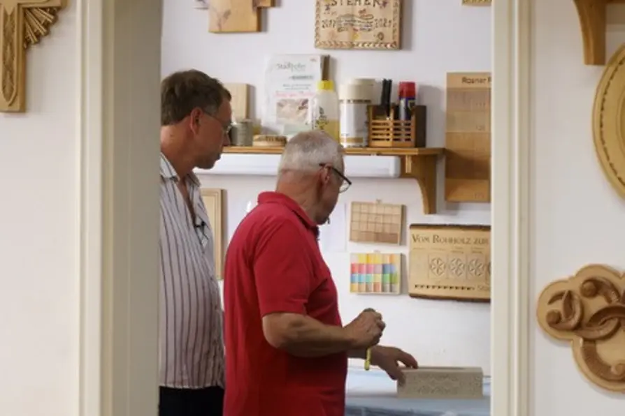 Portrait de deux personnes
