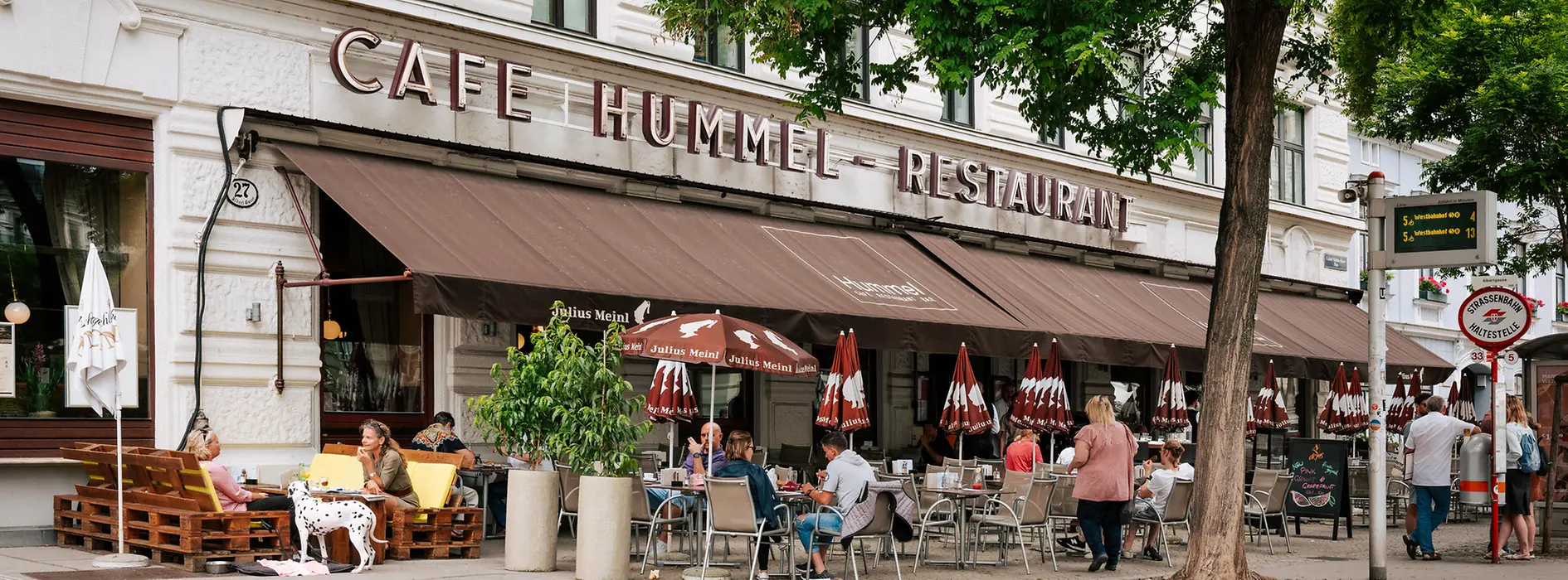 Exterior view of the Cafe Hummel with guest garden