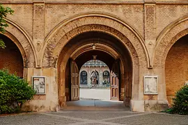 Archway in front of the Museum of Military History
