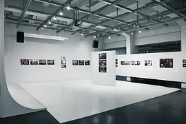 Sala principal de la galería WestLicht