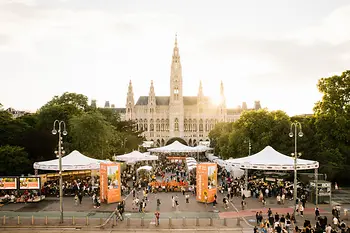 Festival sur la place de l'hôtel de ville de Vienne